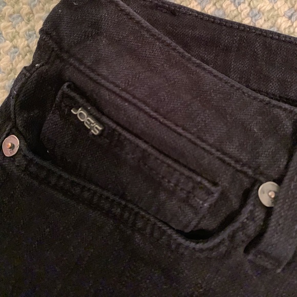 Joe’s Jeans Distressed Skinny Jeans - Picture 3 of 5